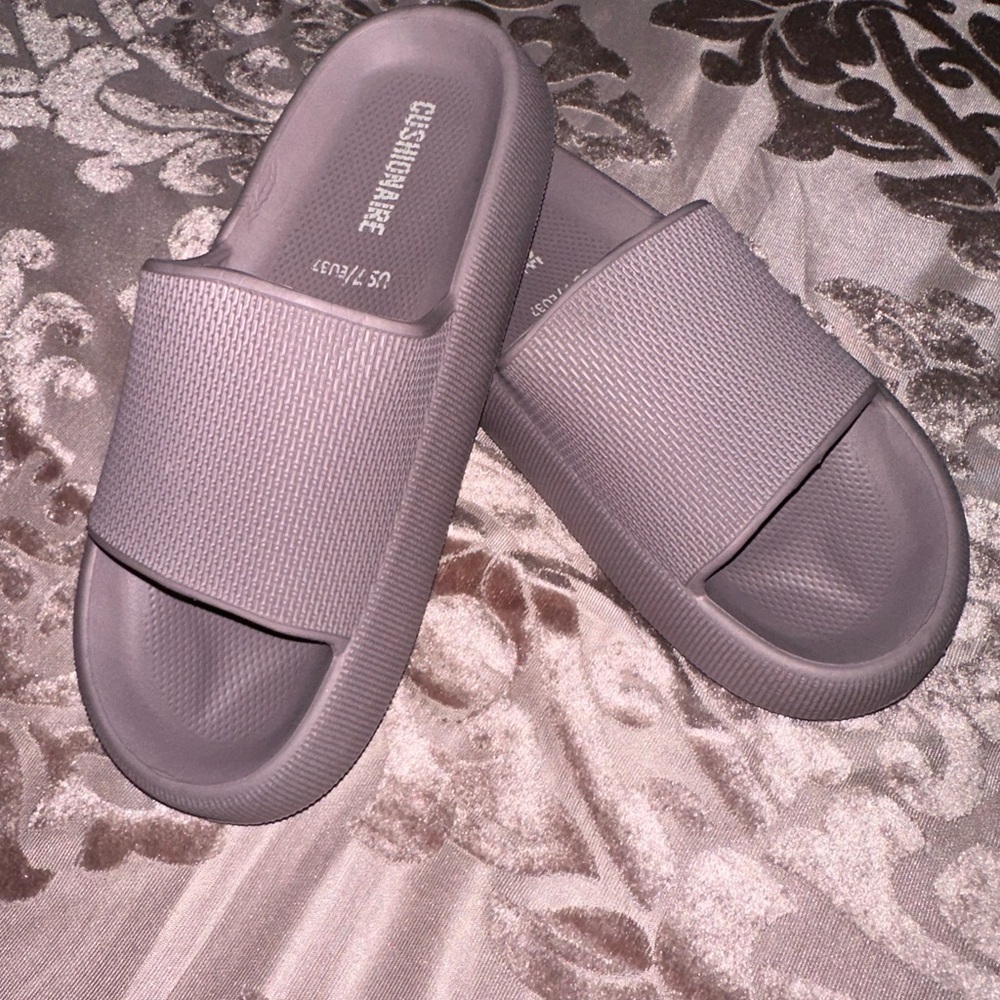 Casualware lightweight Lavender Women's Slide Sandals